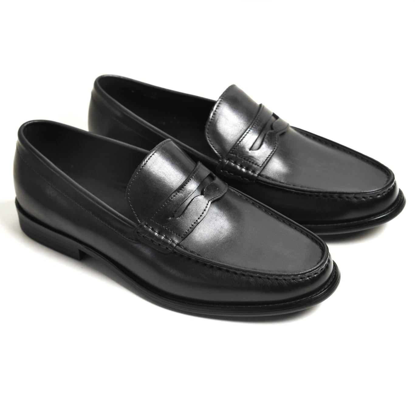 Hand Made Polished Leather Mocassin