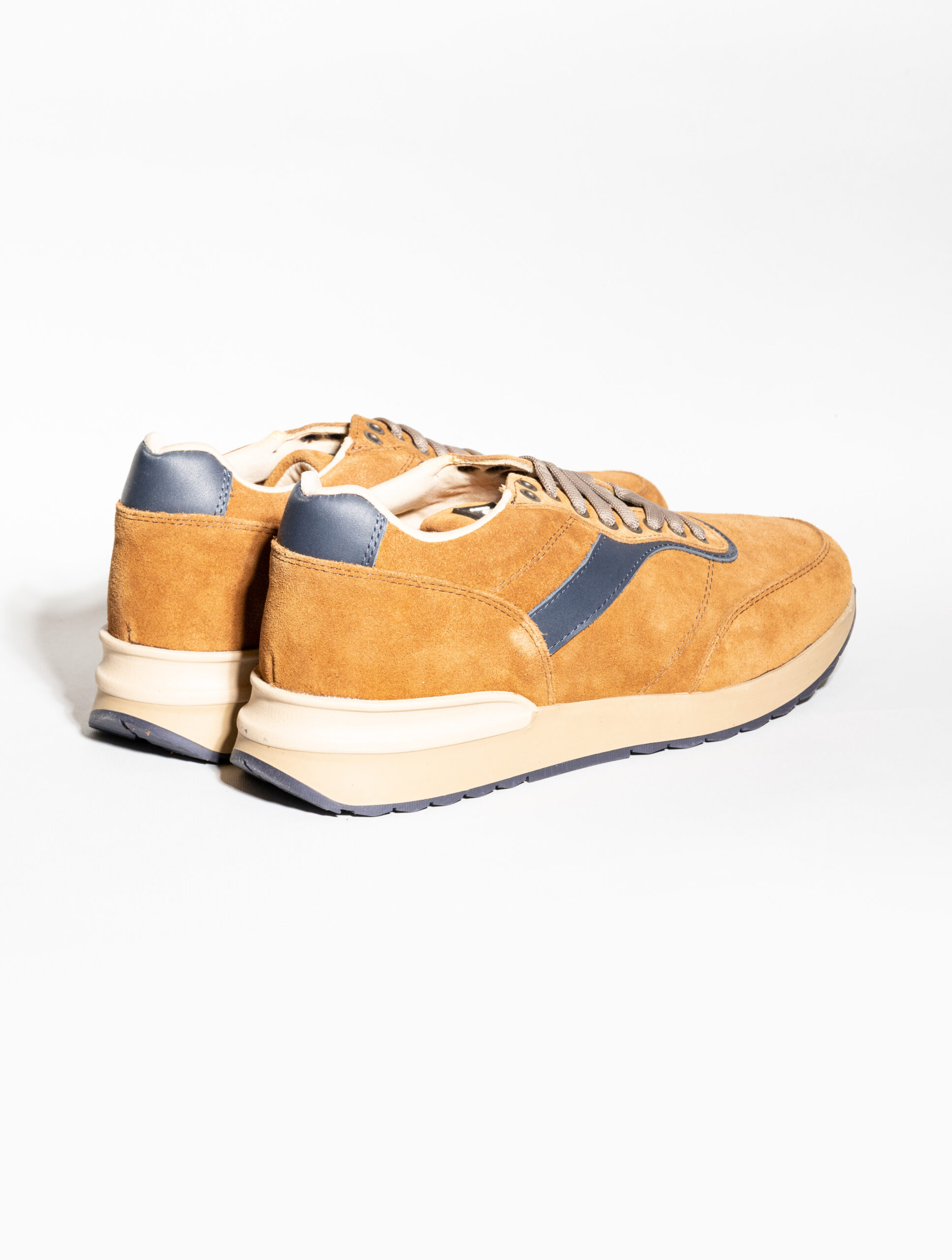 CONTRAST-SPLIT-SUEDE-TRAINERS-cam3-scaled-1