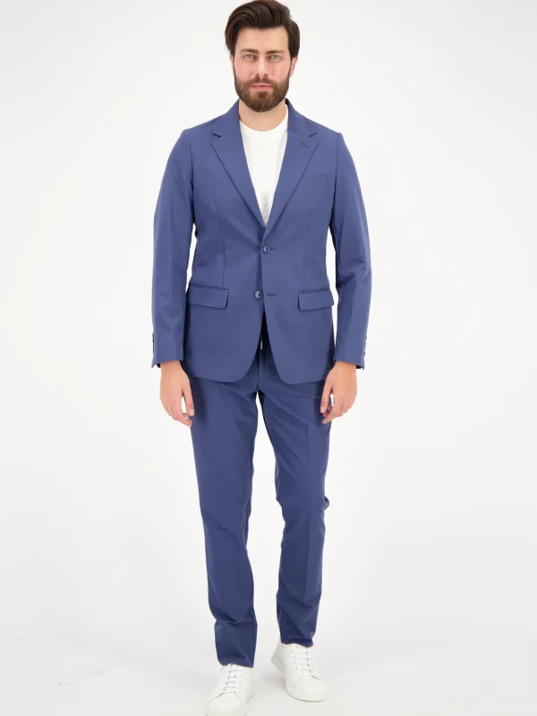 TRAVEL SUIT